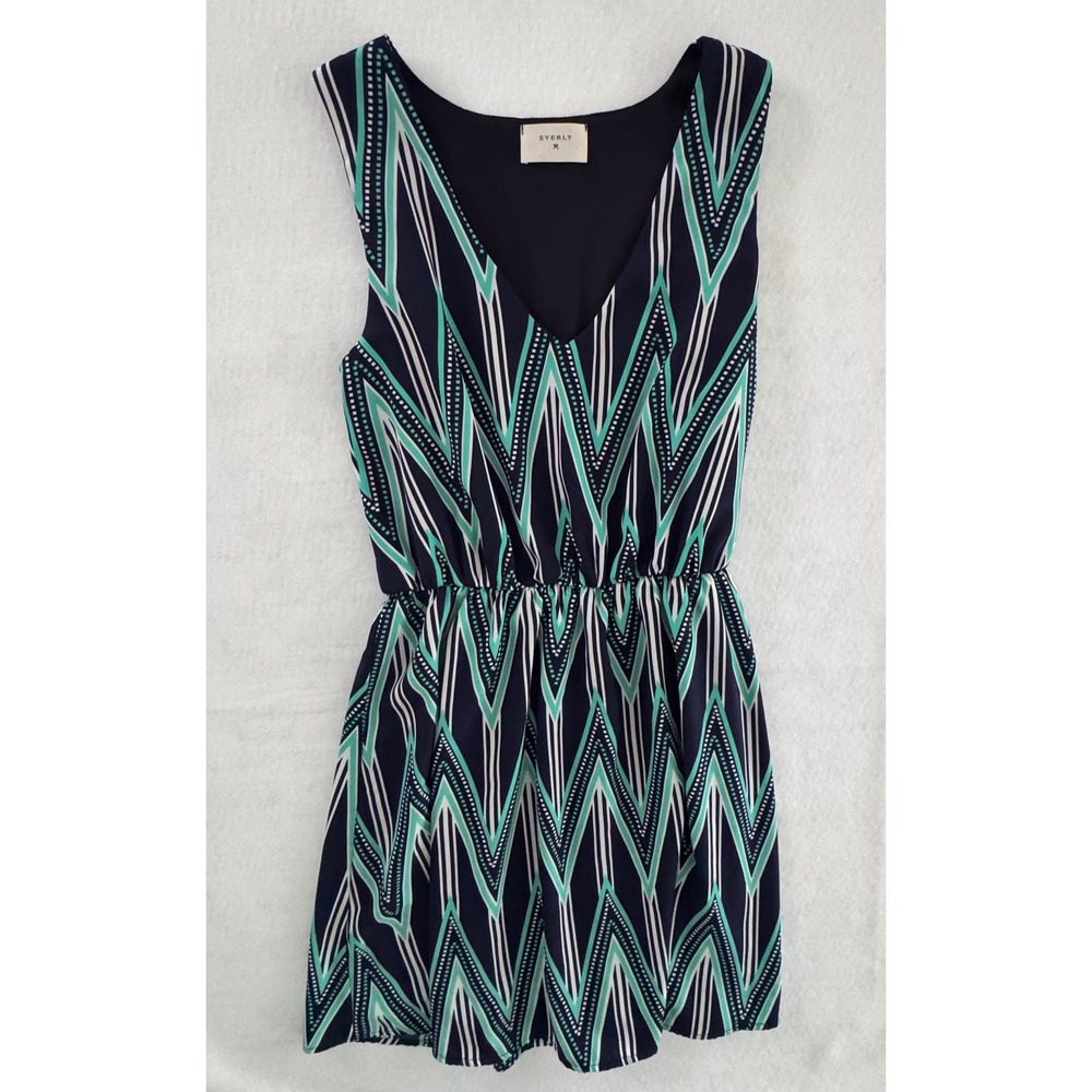 Everly Womens Chevron Geometric V-Neck Sleeveless Mini Dress Navy Teal White M
